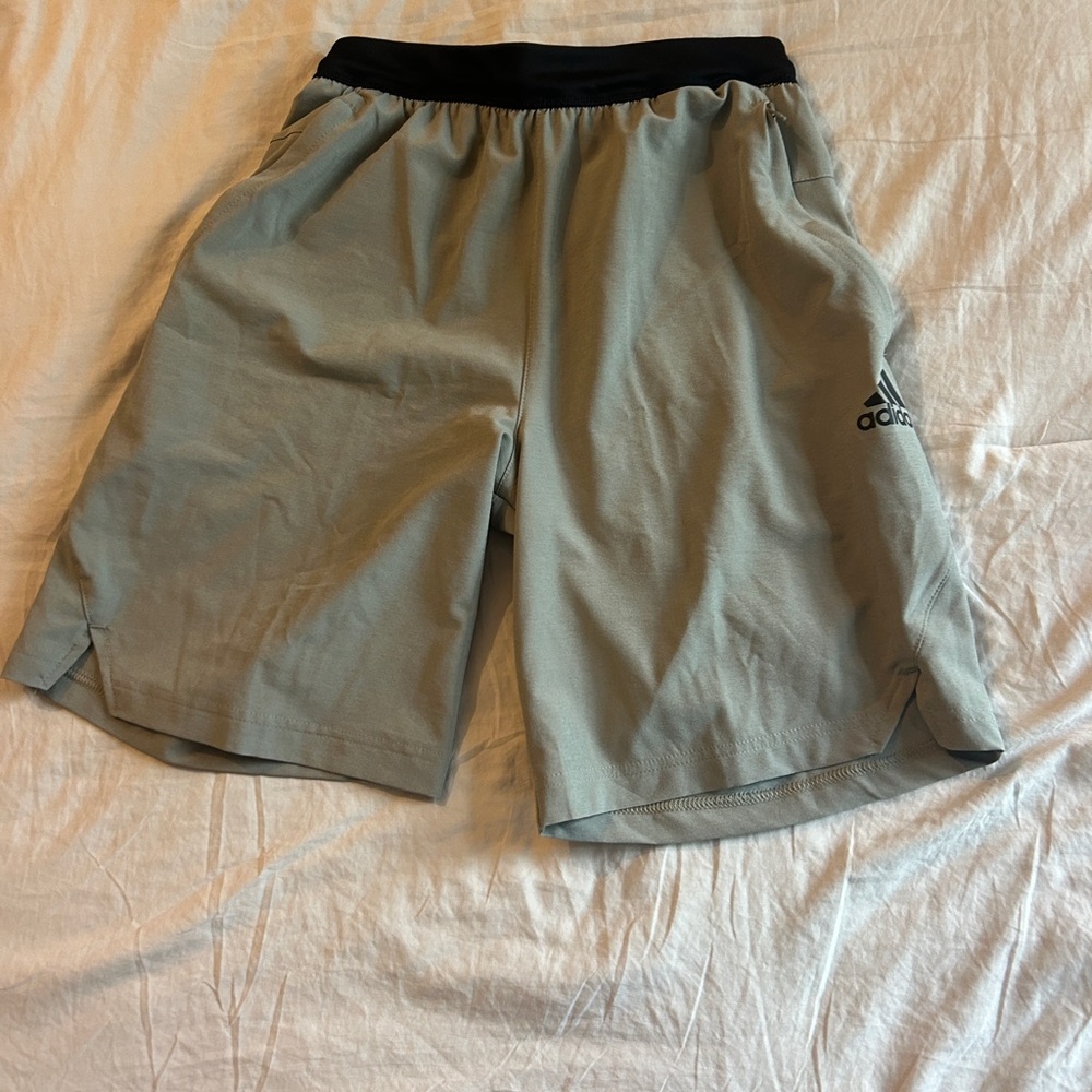 Adidas Men's Light Gray Athletic Shorts